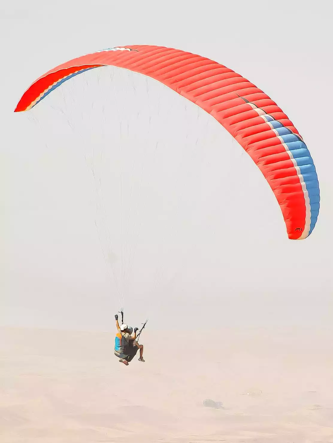 Paragliding-over-the-Kik-plateau-from-Marrakech-nomad-excursion-outdoor-activity