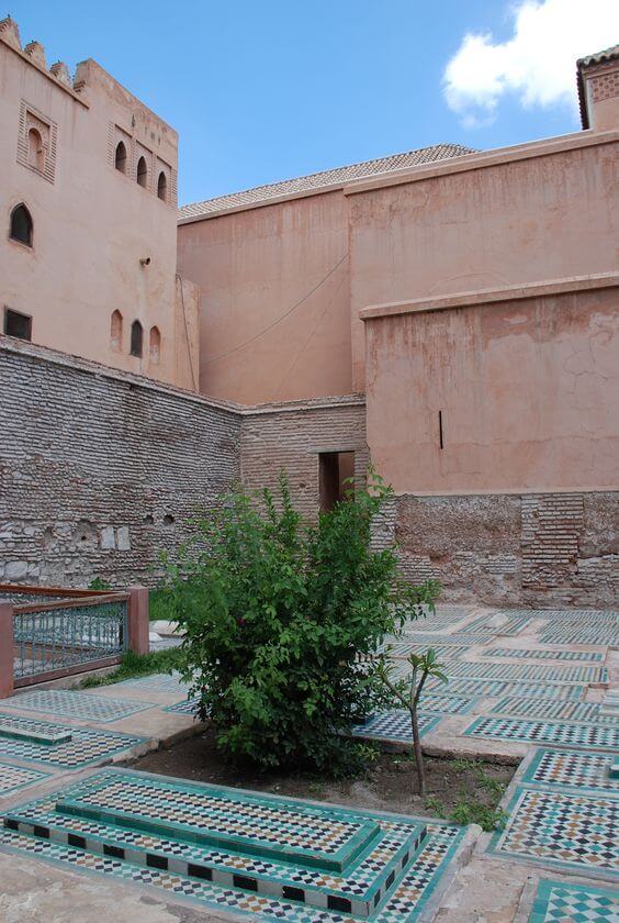 saadian tombs guided tours marrakech nomad excursion