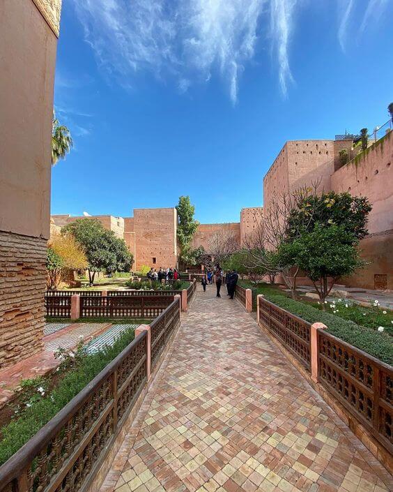saadian-tombs-guided-tours-marrakech-visitors